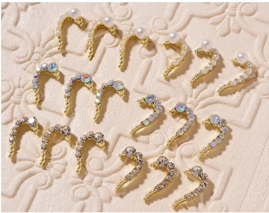 Rhinestone & Alloy Heart Nail Decoration Set