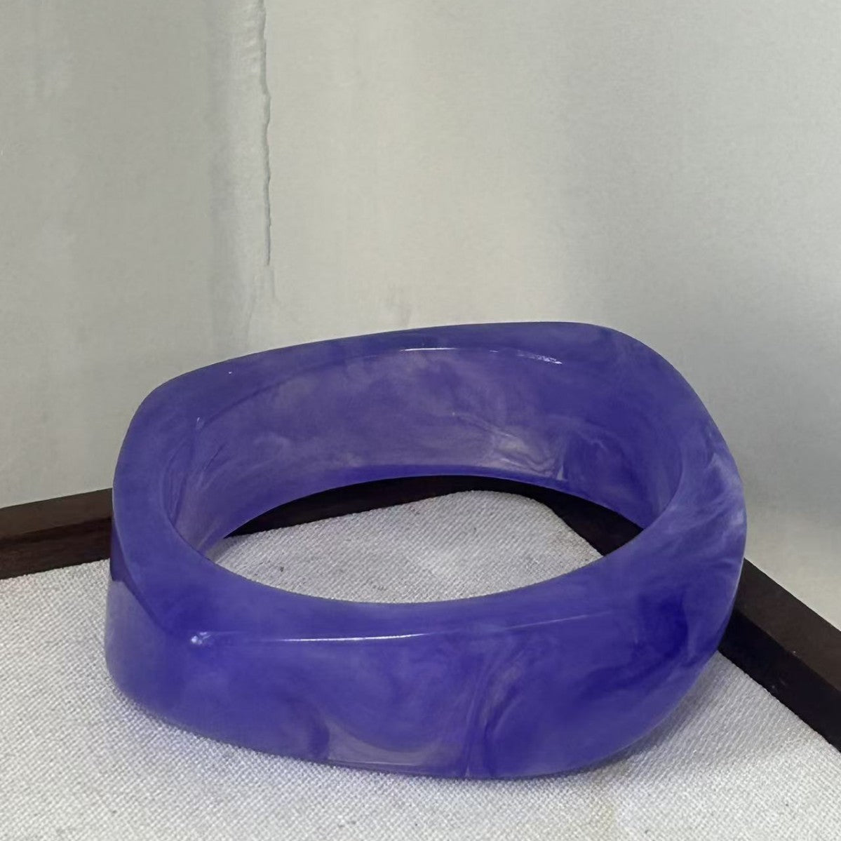 European And American Geometric Blooming Resin Curved Bracelet