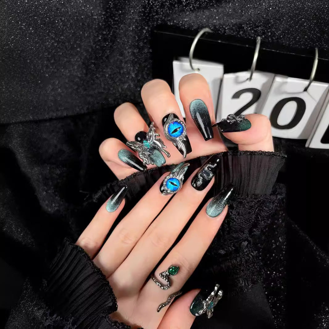 Luxury Detachable Fake Nails with Metal Butterfly Charms