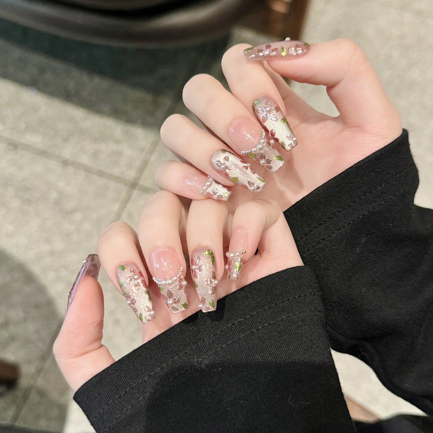 10pcs Handmade Press On Nails Hand-painted Flower Glossy Purple Cat's Eye False Nails Pearl Decor French Style Spring Fake Nail