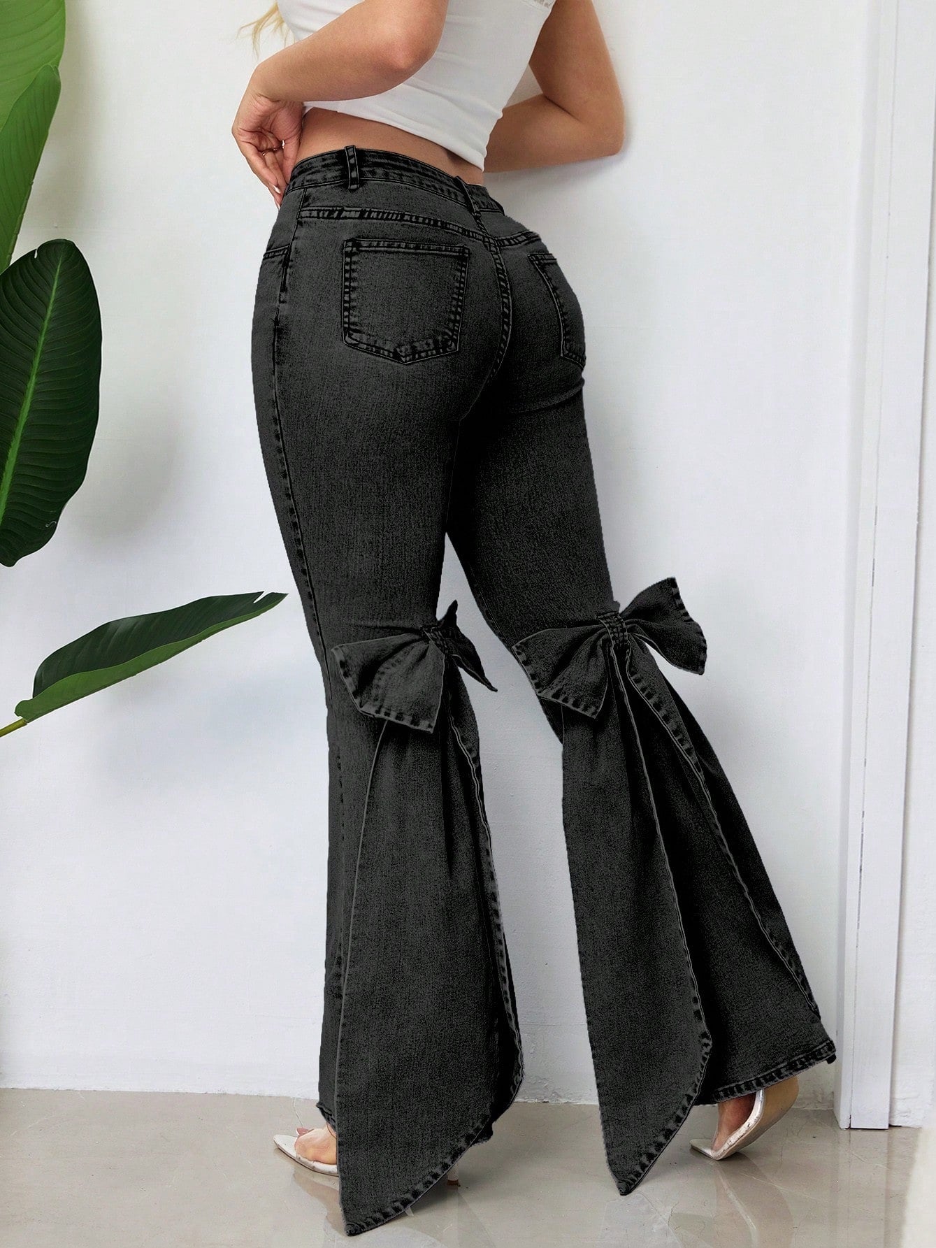 Three-dimensional Bow Slim-fit Mid-stretch Mop Horn Denim Trousers