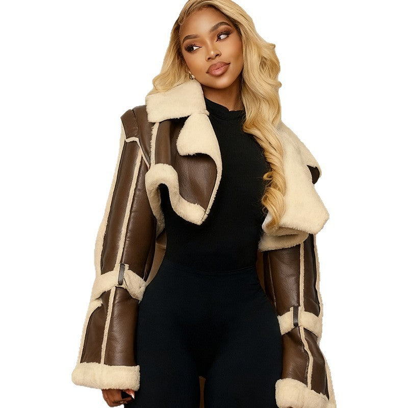 A Short Crop Top With A Fashionable Street PU Leather Patchwork Fur Collar