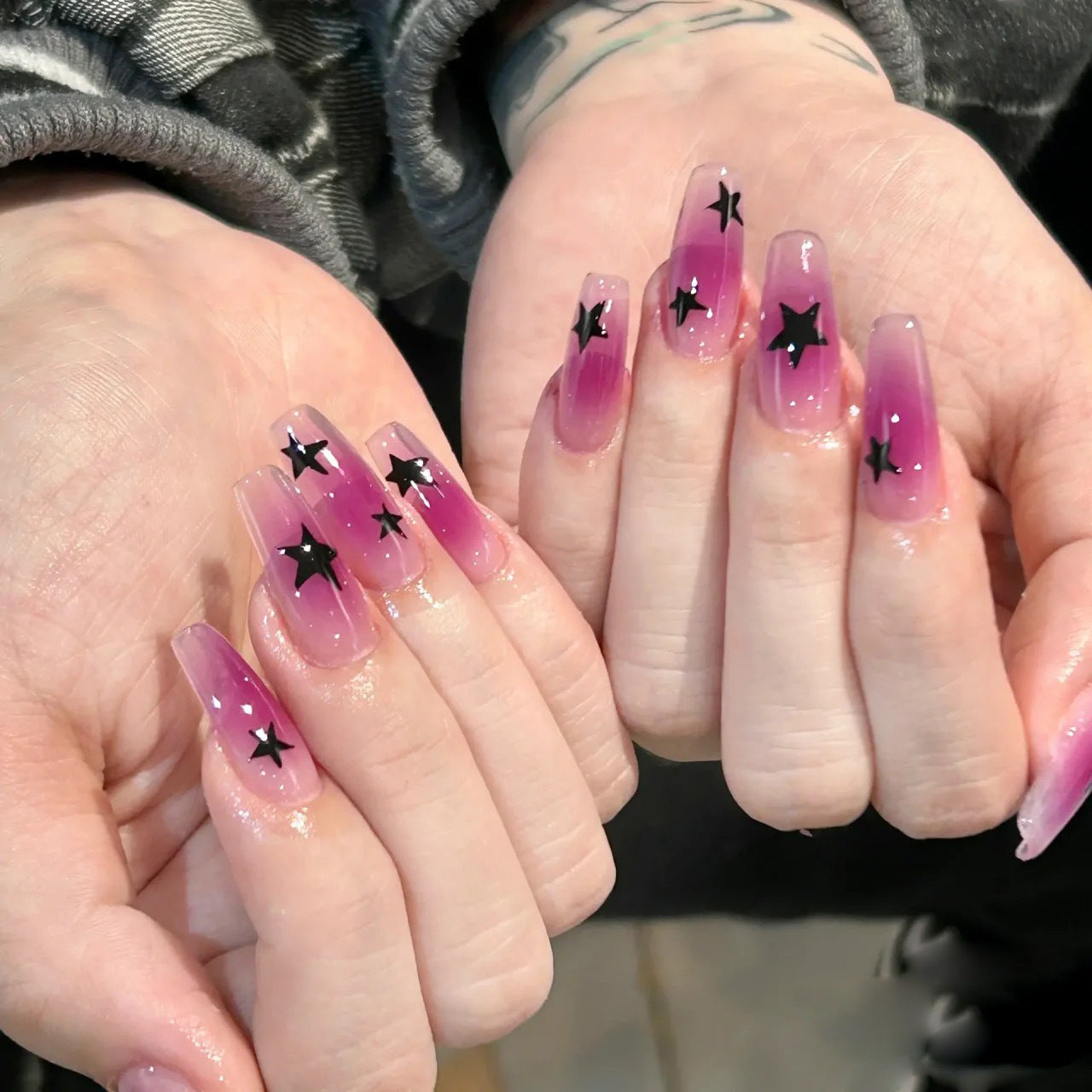 Wearable Black & Ice Purple Press-On Fake Nails